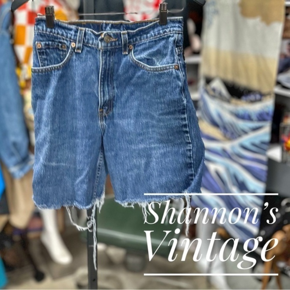 Levi’s 512 VNTG made in USA sz 8 distressed shorts A19